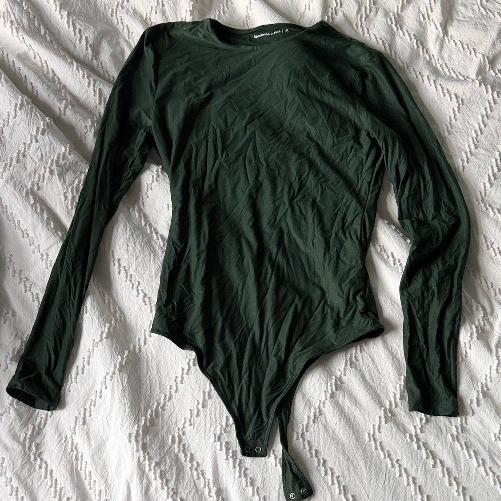 Abercrombie & Fitch Emerald Green Long Sleeve Soft Matte Seamless Crew Bodysuit